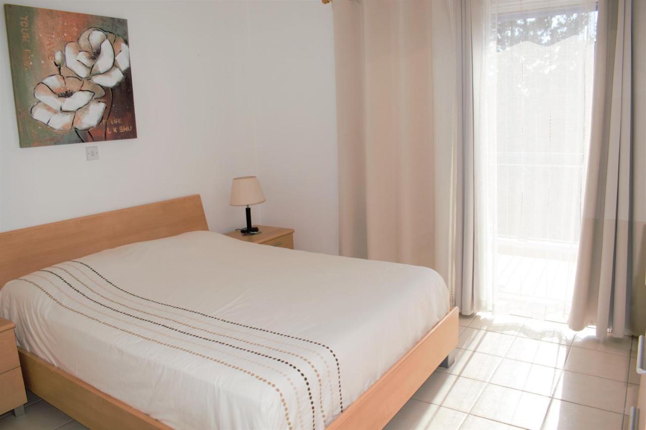 Townhouse In Paradise Gardens Paphos Bagian luar foto
