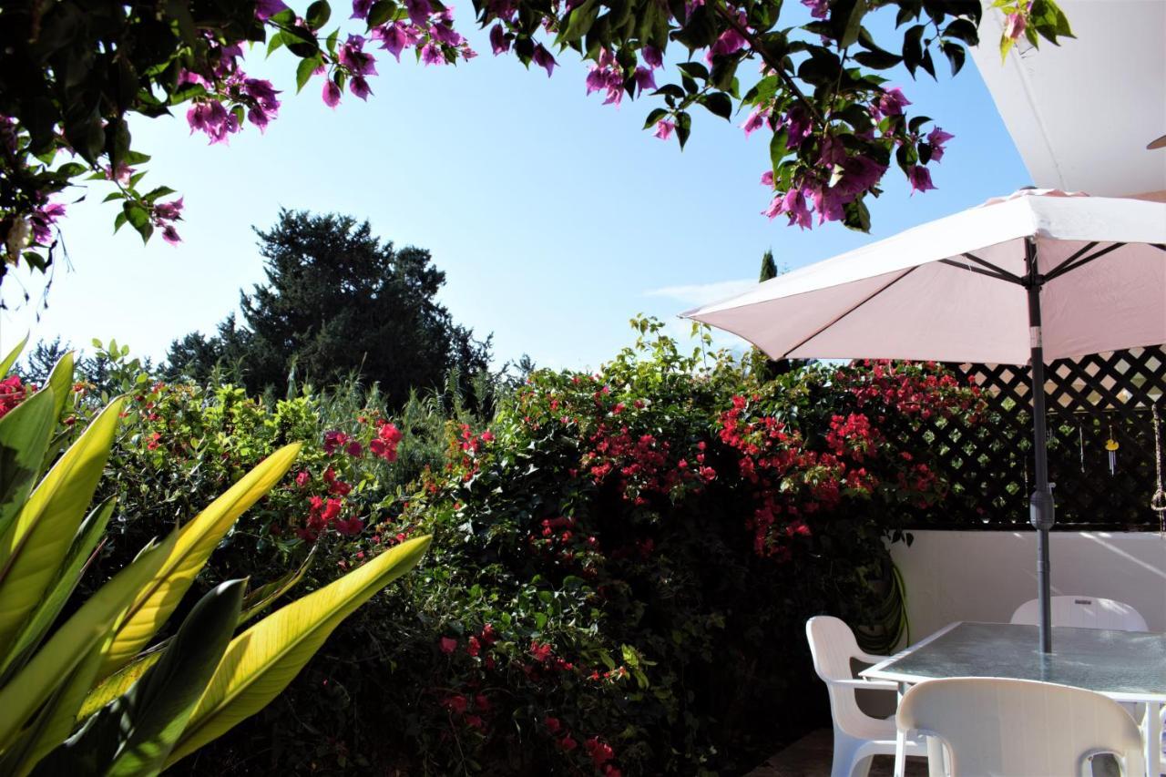 Townhouse In Paradise Gardens Paphos Bagian luar foto